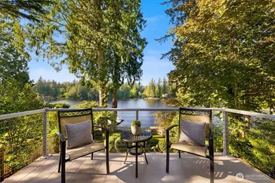 2057 E Beaver Lake Drive SE, Sammamish, WA 98075 - Photo 11