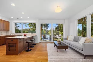 2057 E Beaver Lake Dr SE, Sammamish, WA 98075 - Photo 3