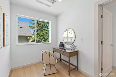 4414 Corliss Avenue N #B, Seattle, WA 98103 - Photo 9