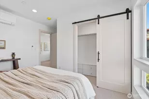 4414 Corliss Ave N, Seattle, WA 98103 - Photo 11
