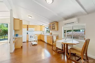 11453 Bayview Edison Rd, Mount Vernon, WA 98273 - Photo 15