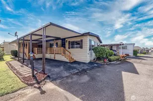 18501 52nd Ave W, Lynnwood, WA 98037 - Photo 1