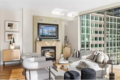 10650 NE 9th Place #2122, Bellevue, WA 98004 - Photo 3