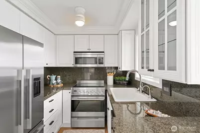 334 Lakeside Avenue S #207, Seattle, WA 98144 - Photo 11