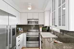 334 Lakeside Ave S, Seattle, WA 98144 - Photo 11