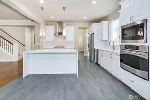 16209 SE 51st Pl, Bellevue, WA 98006 - Photo 3
