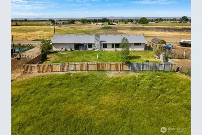 7802 Hicks Road, Grandview, WA 98930 - Photo 27