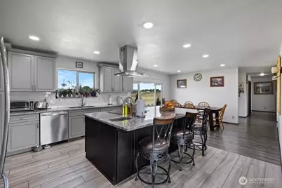 7802 Hicks Road, Grandview, WA 98930 - Photo 7