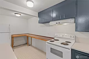 5044 Sand Point Way NE, Seattle, WA 98105 - Photo 9