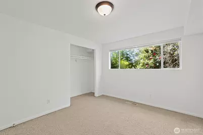 5044 Sand Point Way NE, Seattle, WA 98105 - Photo 11