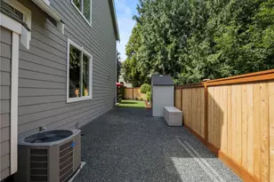 2320 248th Ave SE, Sammamish, WA 98075 - Photo 19