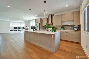 18402 Corliss Ave Ave, Shoreline, WA 98133 - Photo 13