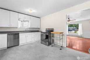 626 SW 142nd St, Burien, WA 98166 - Photo 31