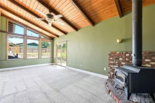 102 Sherwood Ln, Castle Rock, WA 98611 - Photo 29