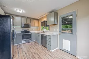 1127 S Miller St, Wenatchee, WA 98801 - Photo 7