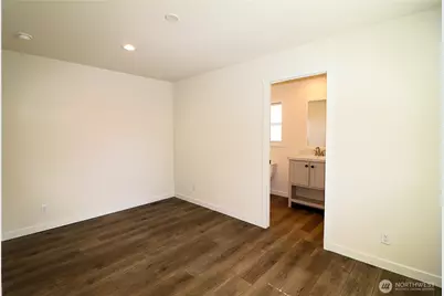 1060 N Wenas Road #9, Selah, WA 98942 - Photo 13