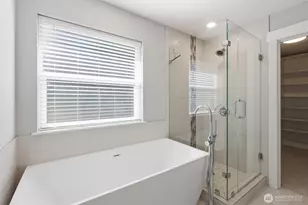12102 10th Dr SE, Everett, WA 98208 - Photo 19