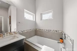 1086 Collier Pl SW, Issaquah, WA 98027 - Photo 15