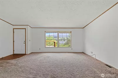 18206 W Big Lake Boulevard, Mount Vernon, WA 98274 - Photo 11
