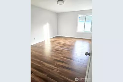 15716 46th Avenue E, Tacoma, WA 98446 - Photo 5