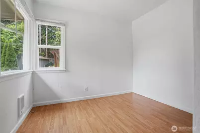 3706 W Arsenal, Bremerton, WA 98312 - Photo 9