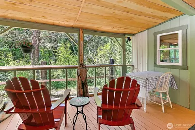 131 Nisqually Way, Ashford, WA 98304 - Photo 15
