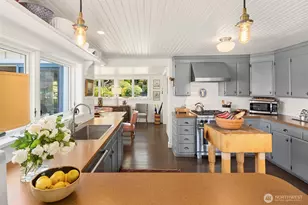 10050 SW Dock St, Vashon, WA 98070 - Photo 23