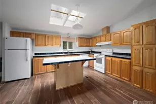 2930 Taylor Rd, Oak Harbor, WA 98277 - Photo 5