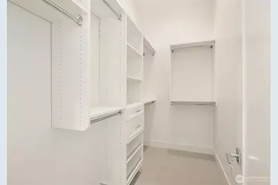 102 NE 44th Street, Seattle, WA 98105 - Photo 17