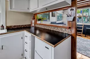 2143 N Northlake Way, Seattle, WA 98103 - Photo 11