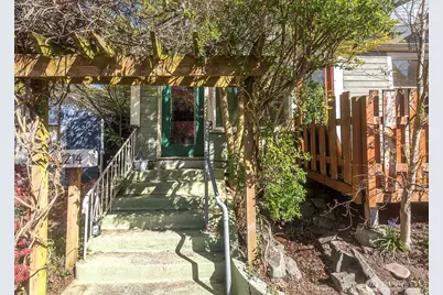 2214 N 60th Street, Seattle, WA 98103 - Photo 17