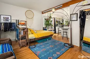 267 E Newton St, Seattle, WA 98102 - Photo 11