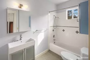 267 E Newton St, Seattle, WA 98102 - Photo 15