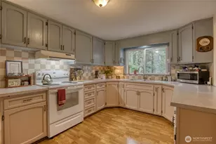98 W Wishkah, Aberdeen, WA 98520 - Photo 13