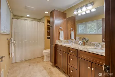 98 W Wishkah, Aberdeen, WA 98520 - Photo 21