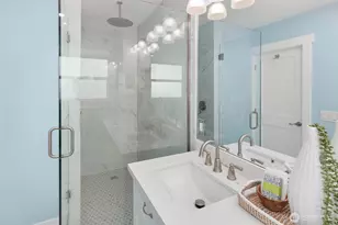 1312 NE 70th St, Seattle, WA 98115 - Photo 15