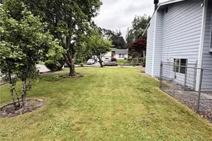 1615 154th St E, Tacoma, WA 98445 - Photo 29