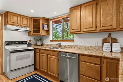19114 SE 295th Street, Kent, WA 98042 - Photo 17
