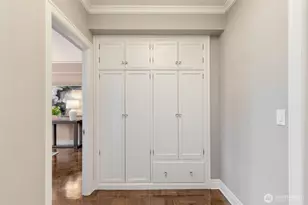 1223 Spring St, Seattle, WA 98104 - Photo 21