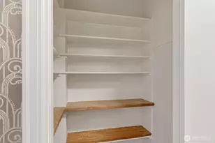 1223 Spring St, Seattle, WA 98104 - Photo 23