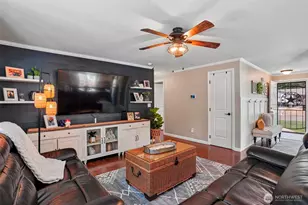 716 E 190th, Spanaway, WA 98387 - Photo 5