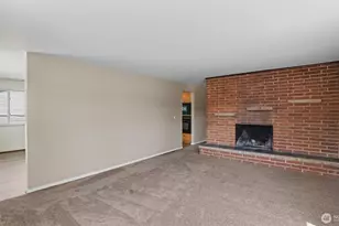 2200 NE 24th St, Renton, WA 98056 - Photo 15