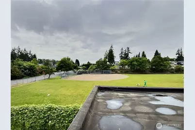 2200 NE 24th Street, Renton, WA 98056 - Photo 3