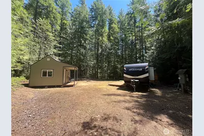 212 N Mt Jupiter Dr, Hoodsport, WA 98548 - Photo 3