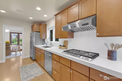 1955 21st Avenue E, Seattle, WA 98112 - Photo 11