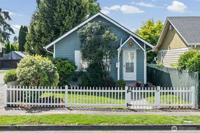 706 3rd Street SW, Puyallup, WA 98371 - Photo 1