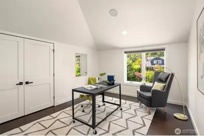 1810 Madrona Drive, Seattle, WA 98122 - Photo 15
