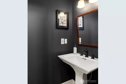 5113 47th Avenue NE, Seattle, WA 98105 - Photo 19