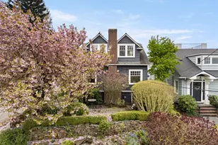 114 Queen Anne Dr, Seattle, WA 98109 - Photo 3