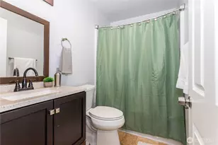 12517 NE 23rd Pl, Bellevue, WA 98005 - Photo 27